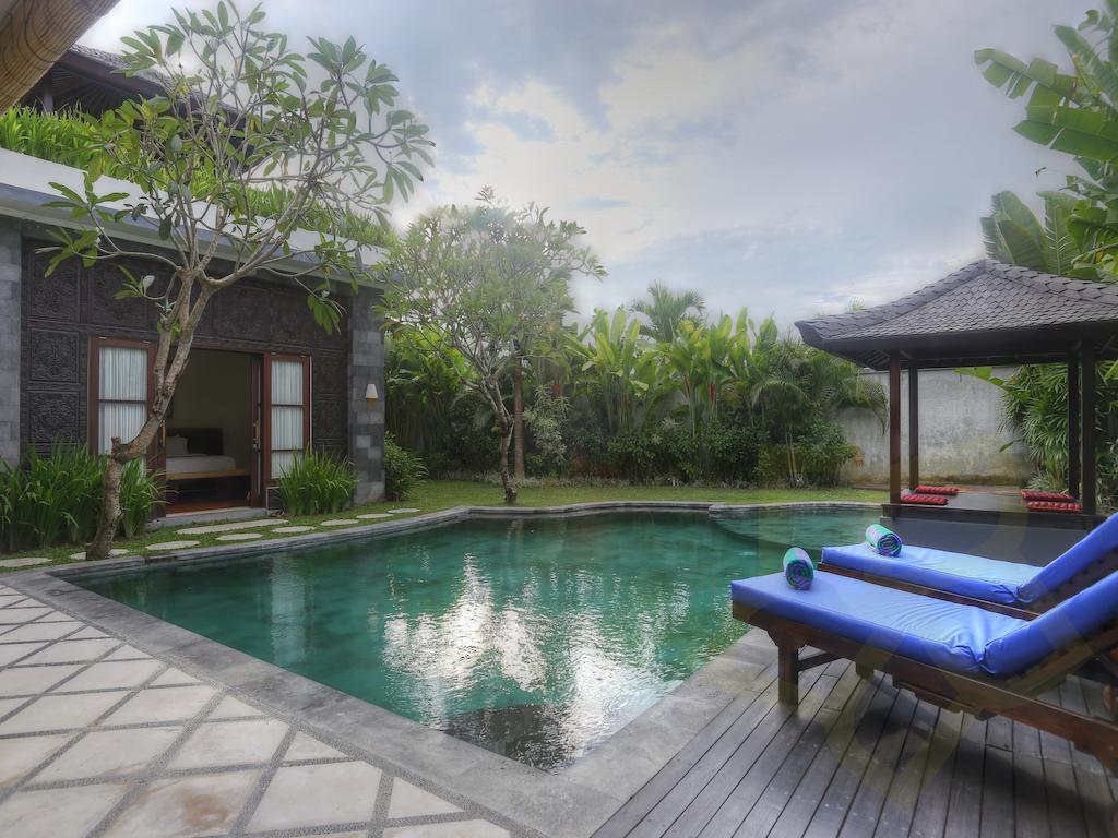 Villa Fanisa Kuta  Ruang foto