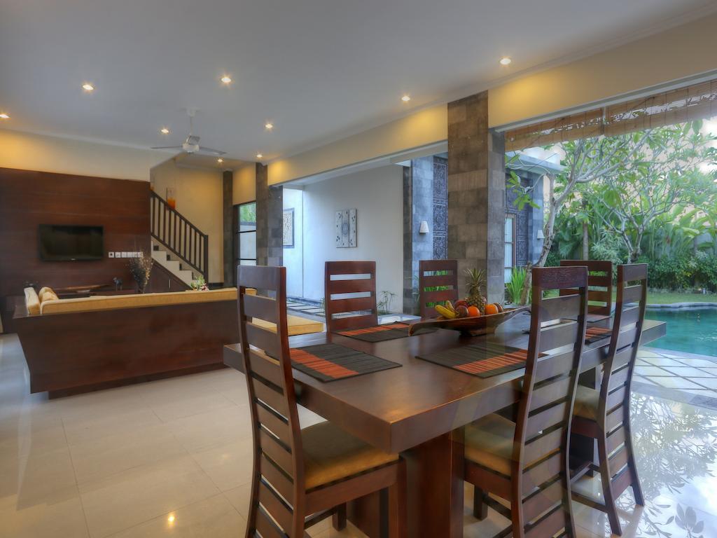 Villa Fanisa Kuta  Ruang foto