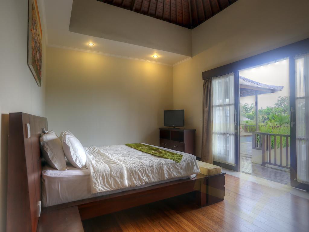 Villa Fanisa Kuta  Ruang foto