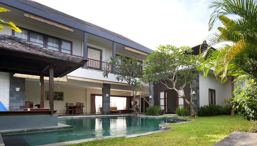 Villa Fanisa Kuta  Ruang foto